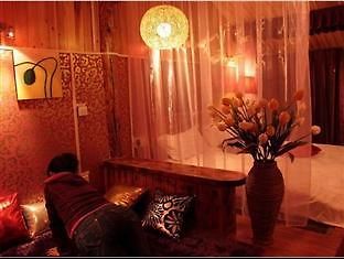 ホテルOpen Sesame Flowers 麗江市 エクステリア 写真